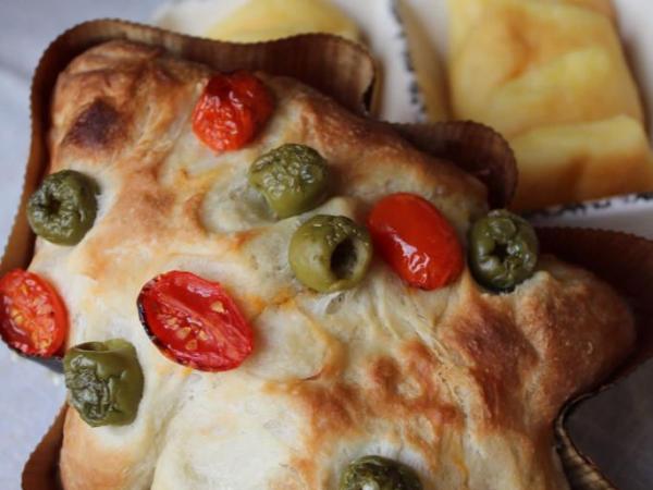 Rustico alle olive e pachino – Impasto&nbsp;pane